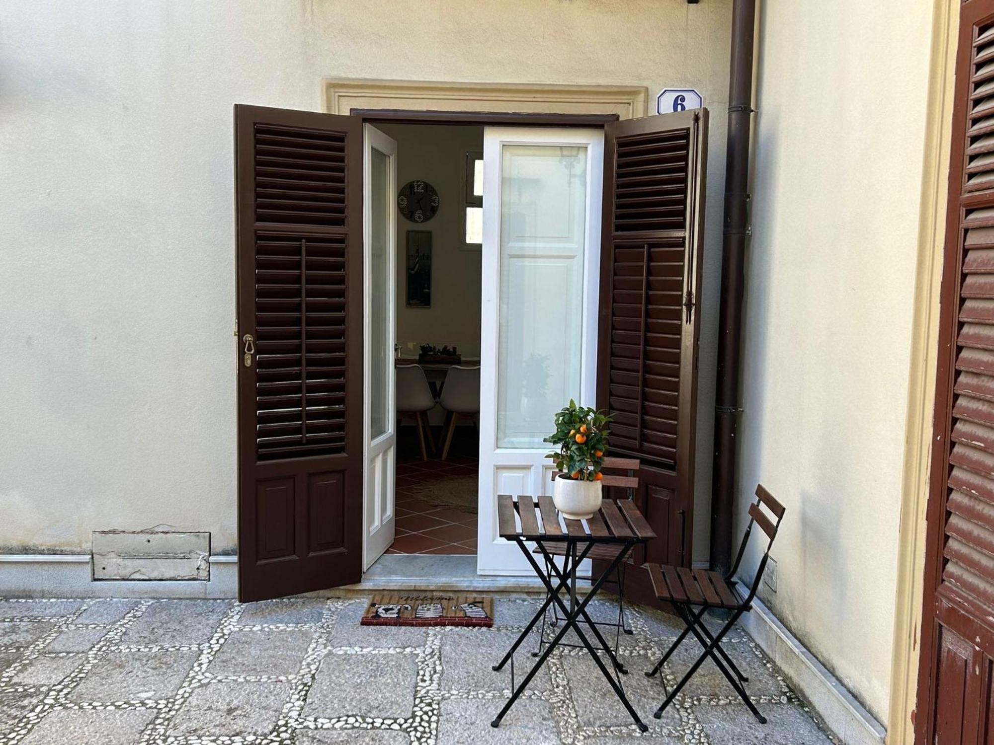 Corte Dei Re Di Palermo Apartment Екстер'єр фото